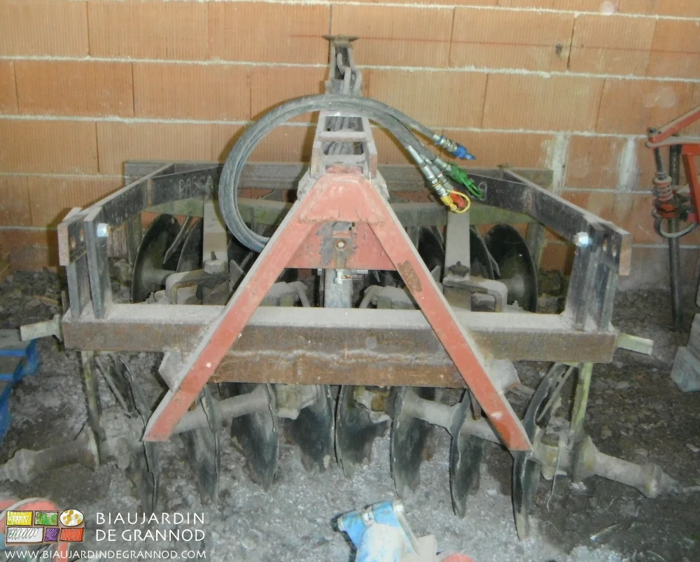 photo d'essai de cover crop adapté pour le travail en planche permanente