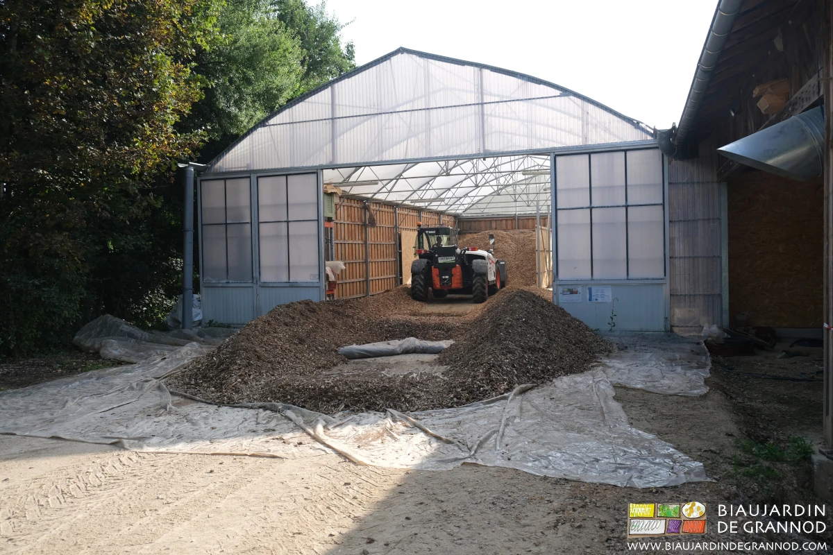 photo du manuscopic remplissant le silo de plaquette