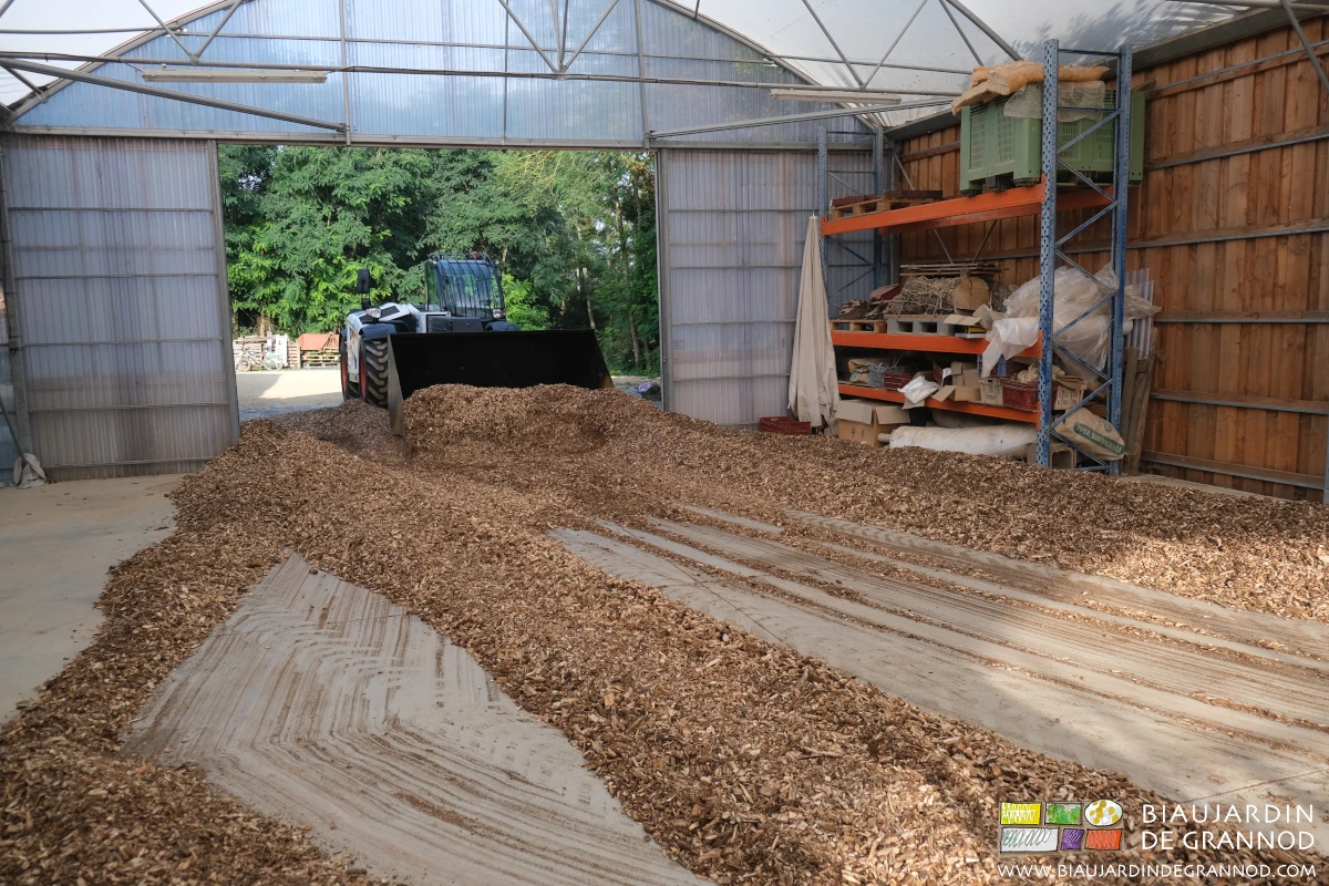 photo du manuscopic qui range la plaquette dans le silo
