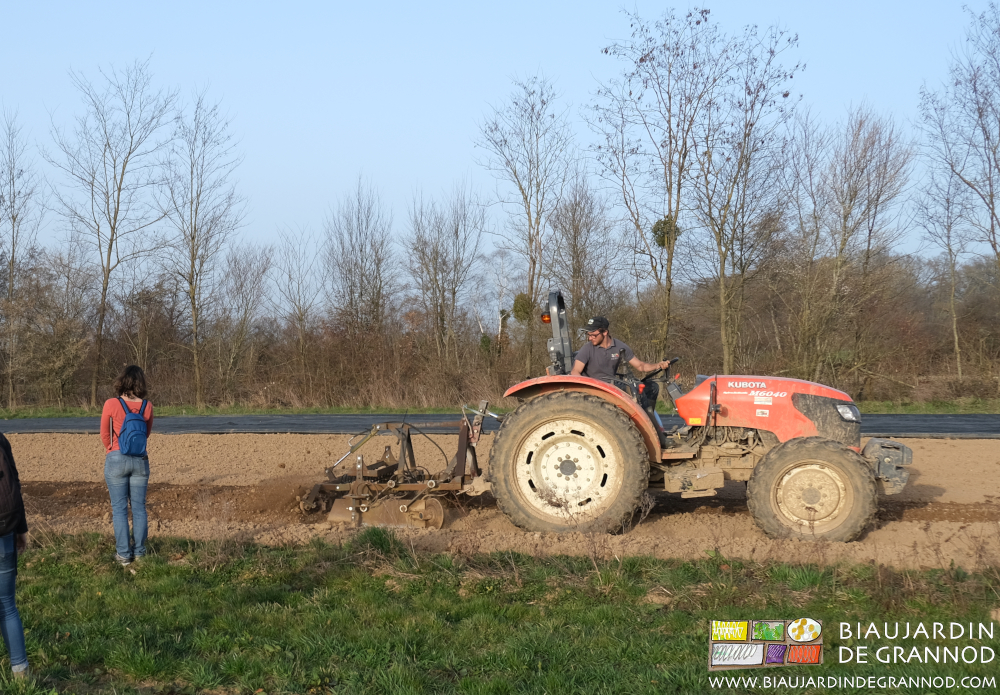 photo de démonstration de vibroplanche par Matthieu