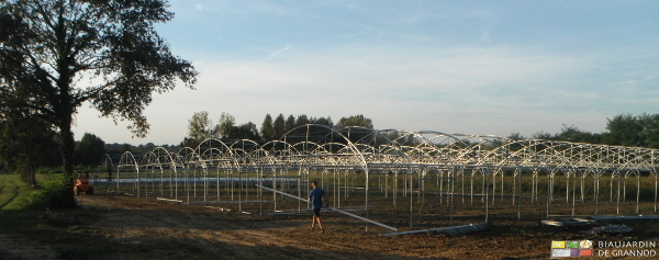 photo des tunnels ossature montée et boulonnée