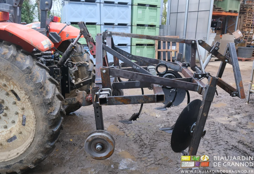 photo de l'outil avec les accessoires montés