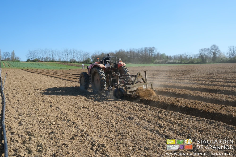 photo du passage de cultibutte pour monter les planches permanentes